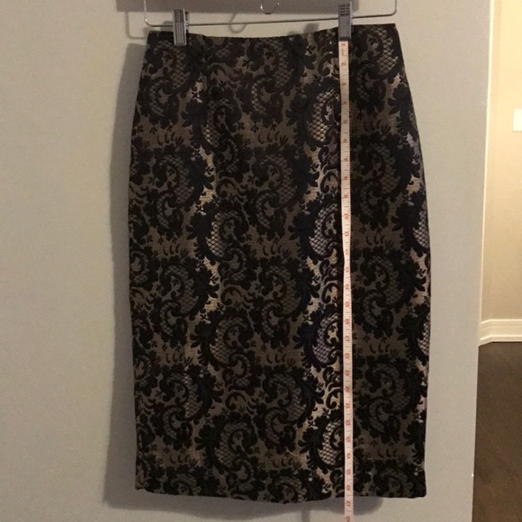Worthington Midi Skirt. Size:4 - Picture 4 of 8